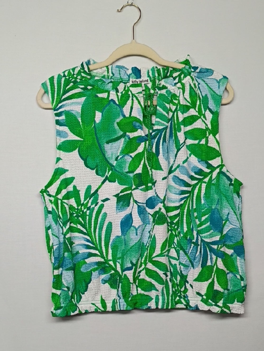 kathy ireland Green & Blue Tropical Leaf Blouse